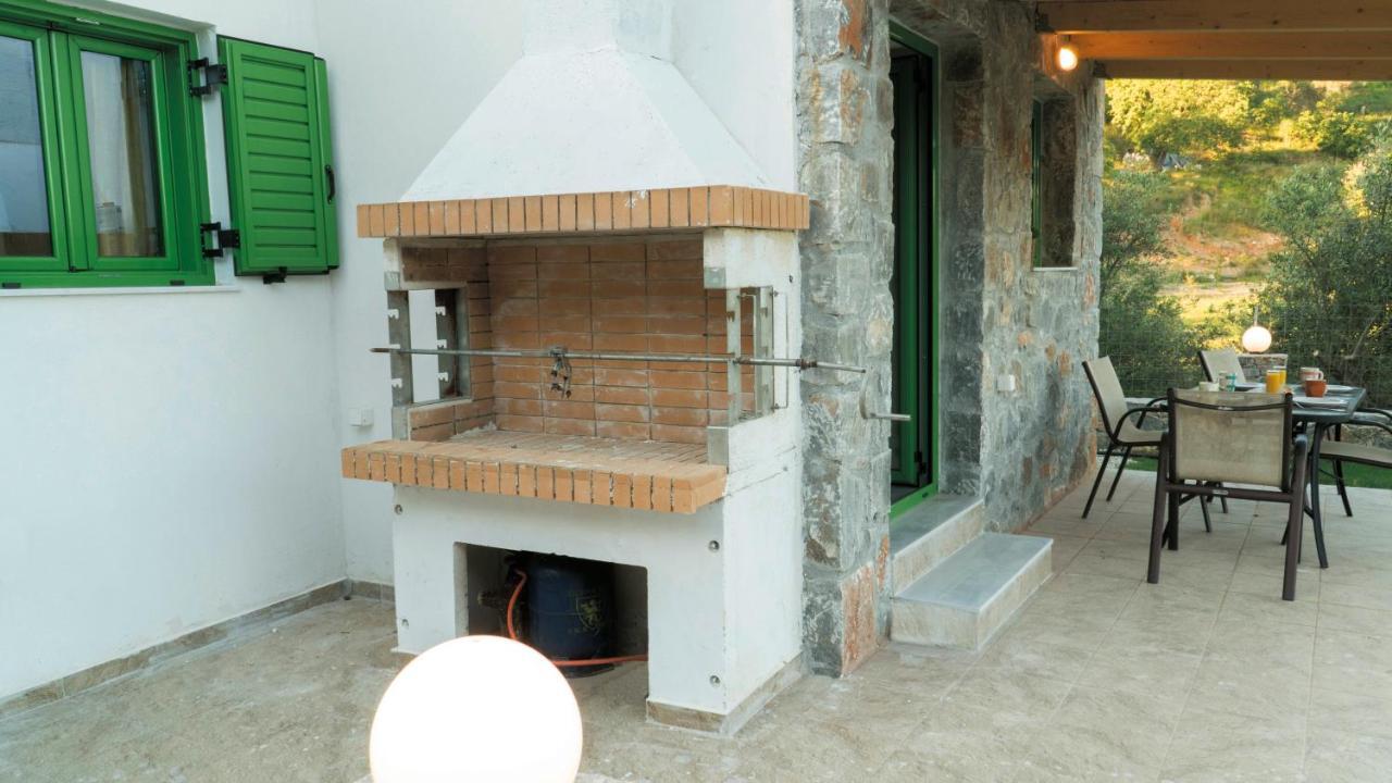 Villa Elia Lambiní Exteriör bild
